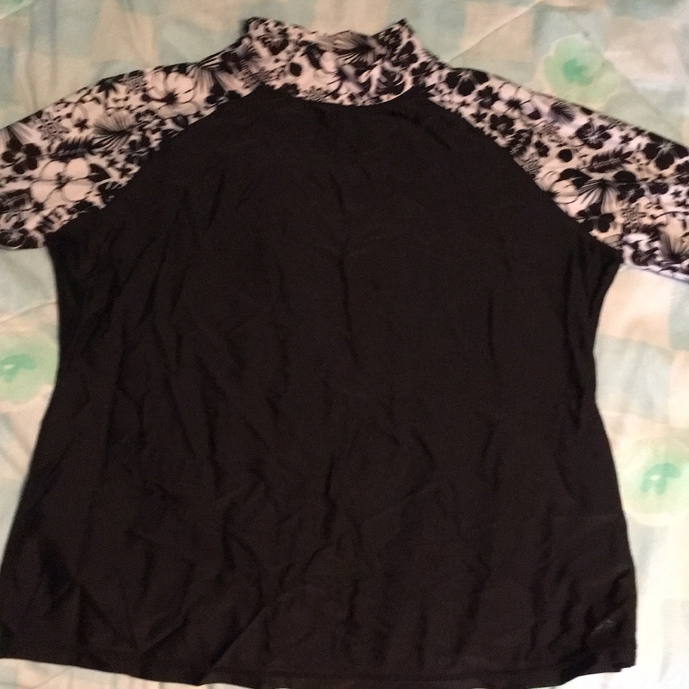 Swim shirt